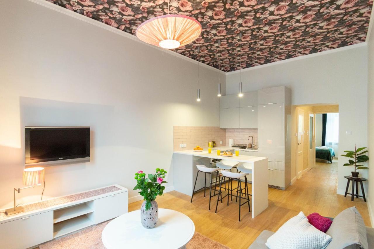 Glamorous And Brand New 2 Bedroom Krakow Exterior photo